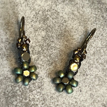 Load image into Gallery viewer, Blossom Earrings