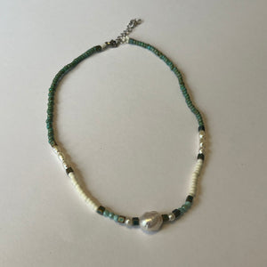 Summer Pearl Choker